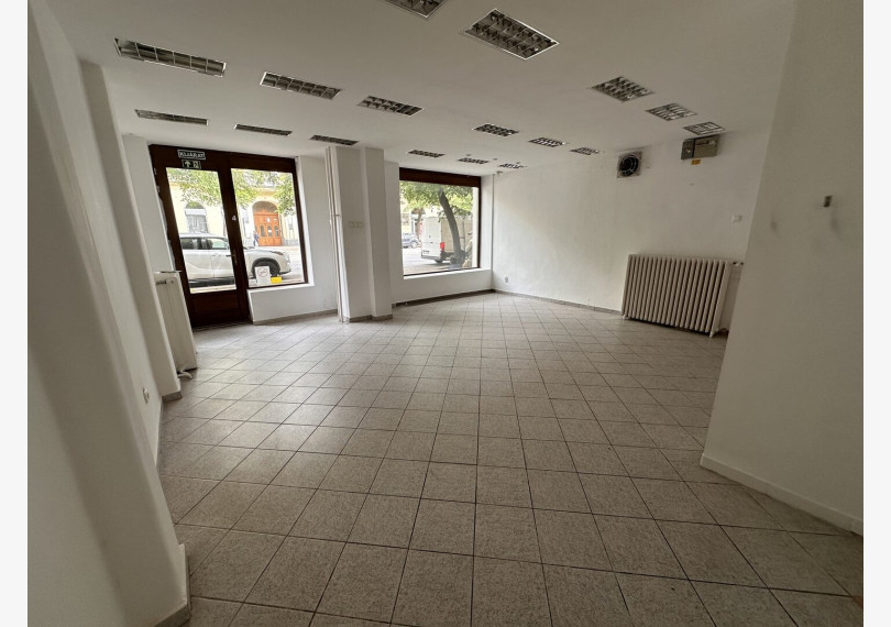 Nem üzletközpontban