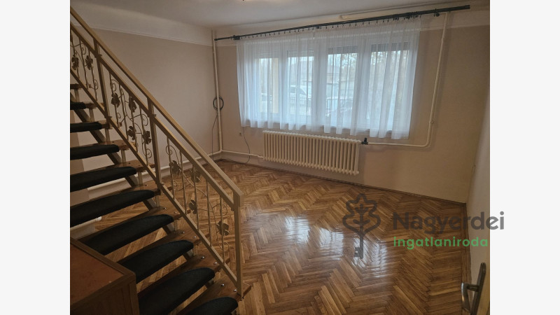 Debrecen, Boldogfalvi kert, Ház, sorház  