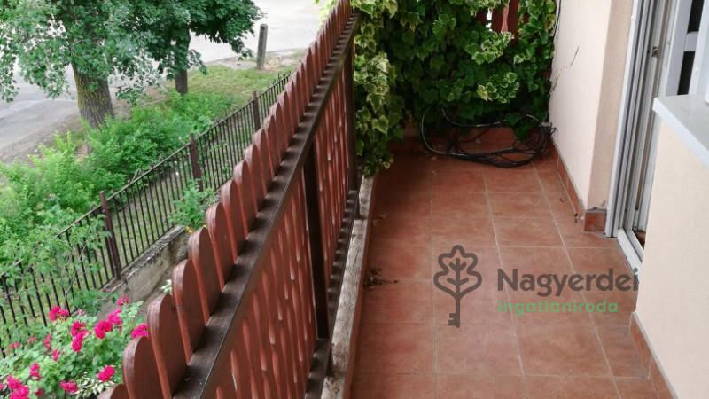 Debrecen, Boldogfalvi kert, Ház, sorház  