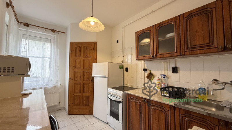 Debrecen, Sestakert, Lakás, tégla lakás  