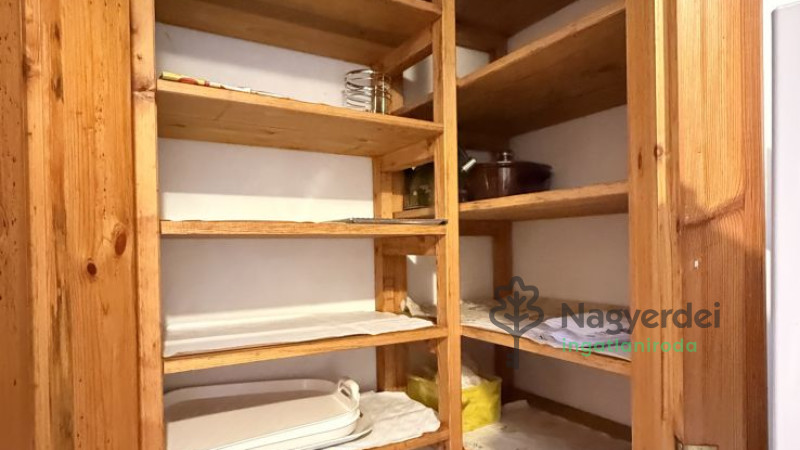 Debrecen, Sestakert, Lakás, tégla lakás  