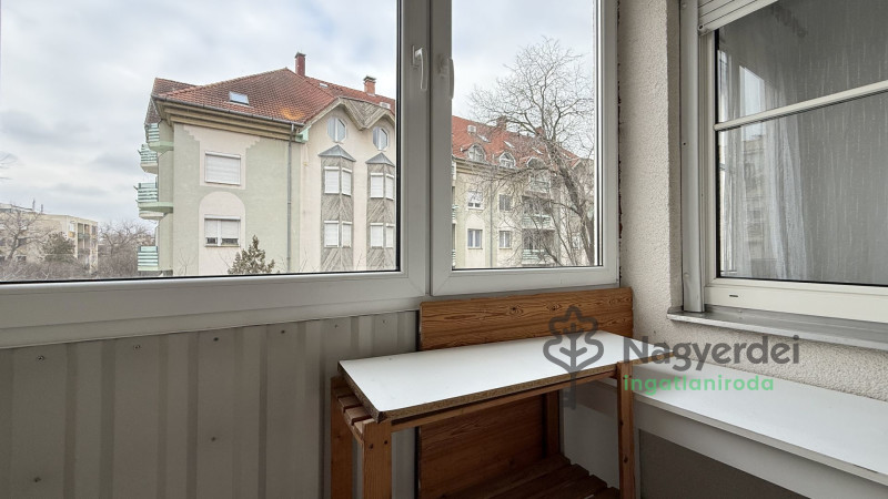 Debrecen, Sestakert, Lakás, tégla lakás  