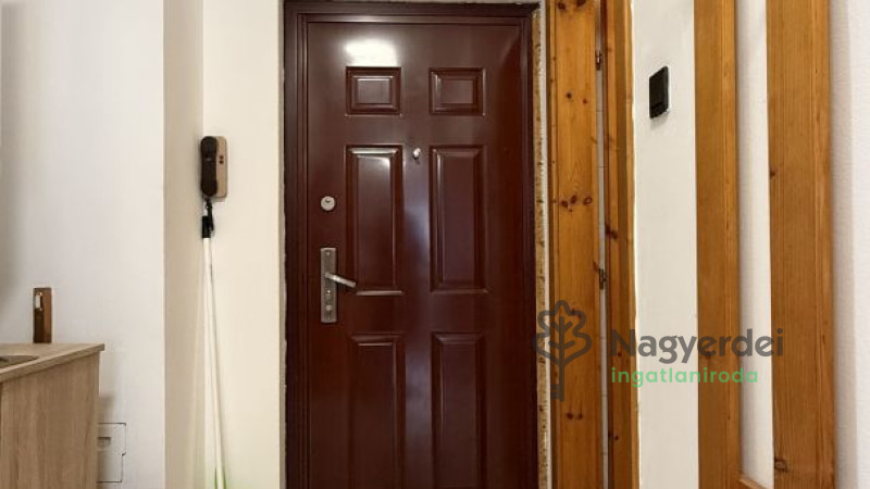 Debrecen, Sestakert, Lakás, tégla lakás  