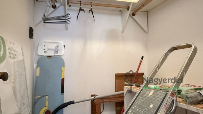 Debrecen, Sestakert, Lakás, tégla lakás  