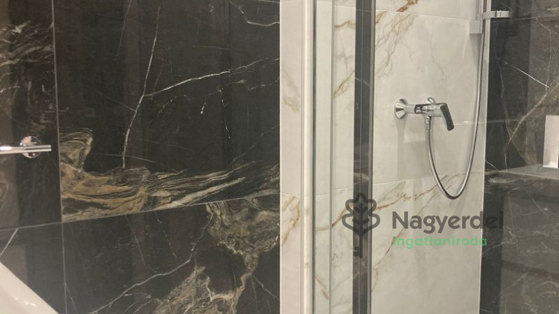 Debrecen, Egyetemváros, Lakás, tégla lakás  