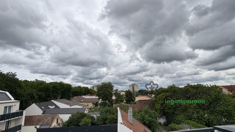 Debrecen, Belváros, Lakás, tégla lakás  