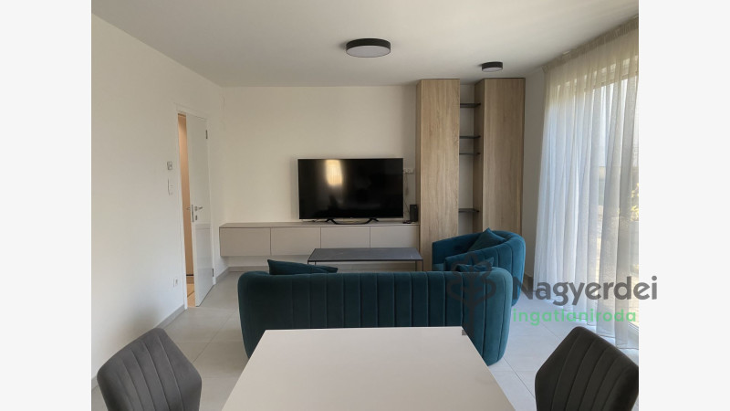 Debrecen, Sámsonikert, Lakás, tégla lakás  