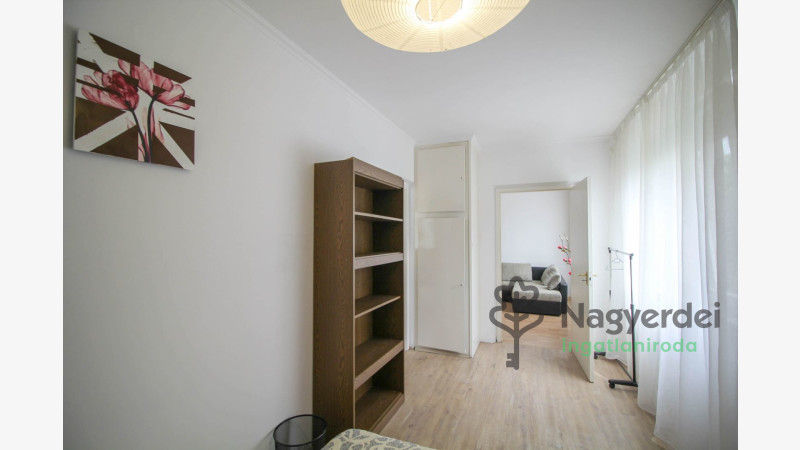 Debrecen, Sestakert, Lakás, panel lakás  