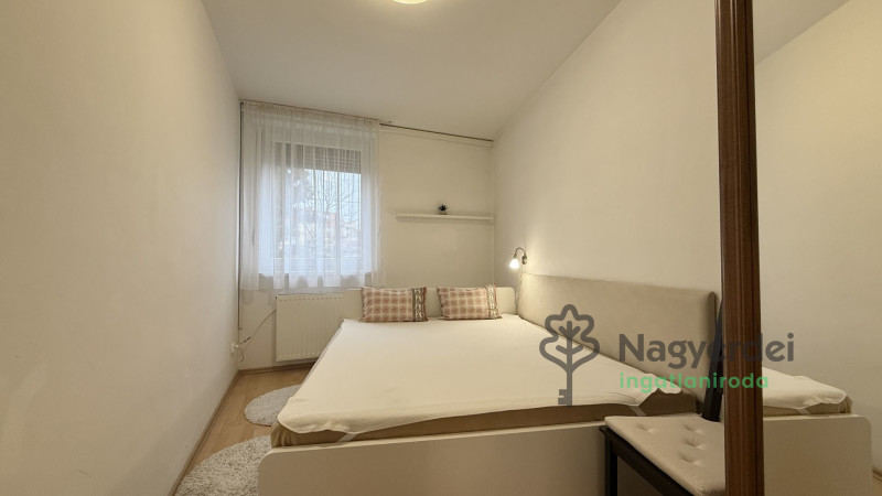 Debrecen, Sámsonikert, Lakás, tégla lakás  