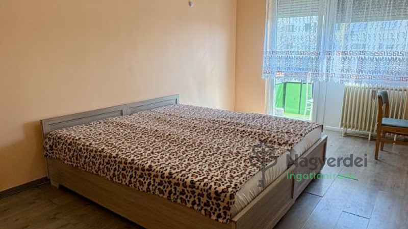 Debrecen, Vénkert, Lakás, panel lakás  