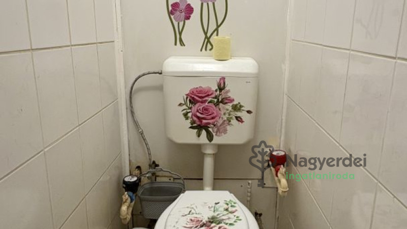 Debrecen, Vénkert, Lakás, panel lakás  