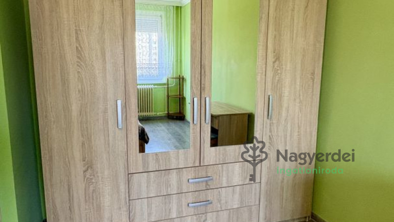 Debrecen, Vénkert, Lakás, panel lakás  