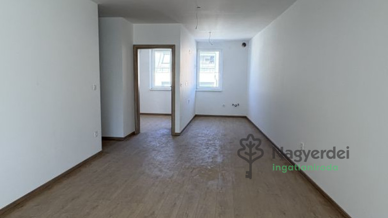 Debrecen, Belváros, Lakás, tégla lakás  