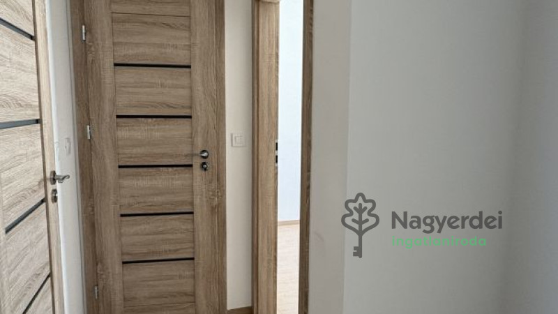 Debrecen, Belváros, Lakás, tégla lakás  