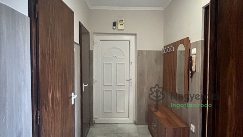 Debrecen, Sestakert, Lakás, panel lakás  