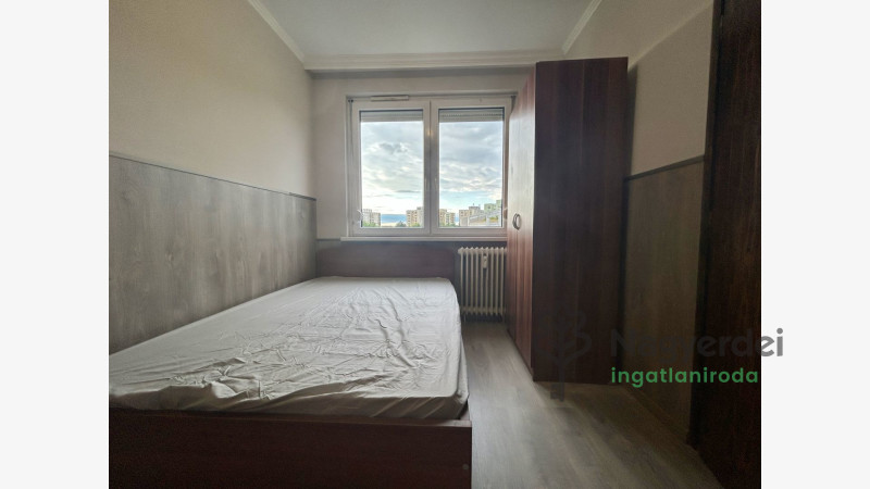 Debrecen, Sestakert, Lakás, panel lakás  