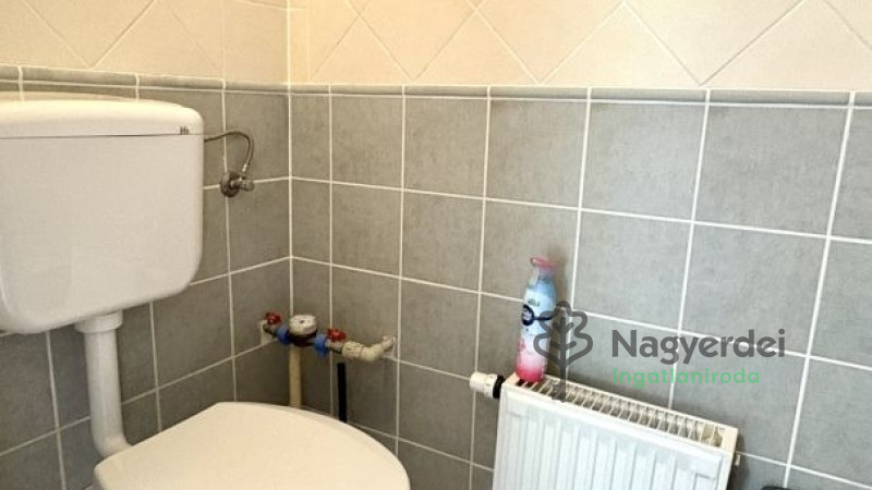 Debrecen, Sestakert, Lakás, tégla lakás  