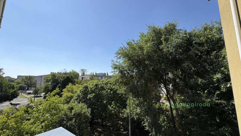 Debrecen, Sestakert, Lakás, tégla lakás  