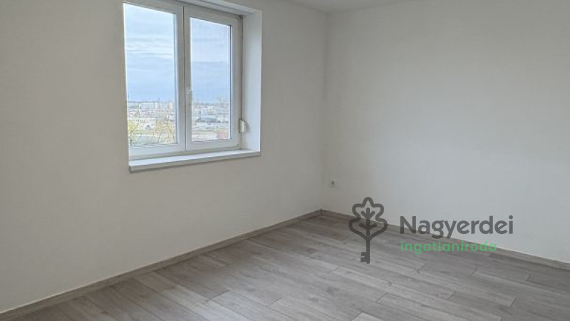 Debrecen, Ispotály, Lakás, tégla lakás  