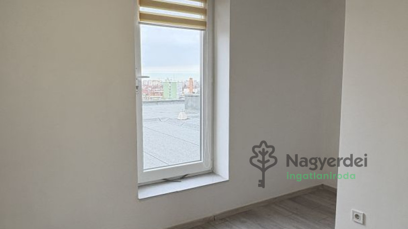 Debrecen, Ispotály, Lakás, tégla lakás  