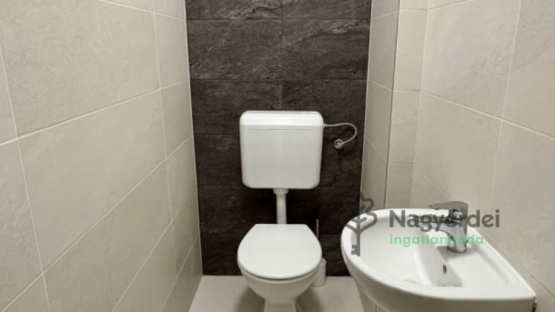 Debrecen, Ispotály, Lakás, tégla lakás  