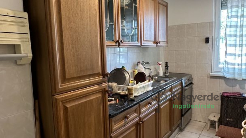 Debrecen, Libakert, Lakás, tégla lakás  