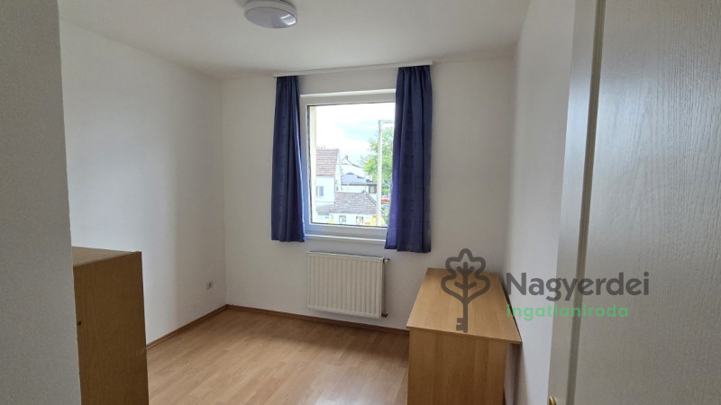 -, Nagyerdő, Lakás, tégla lakás  