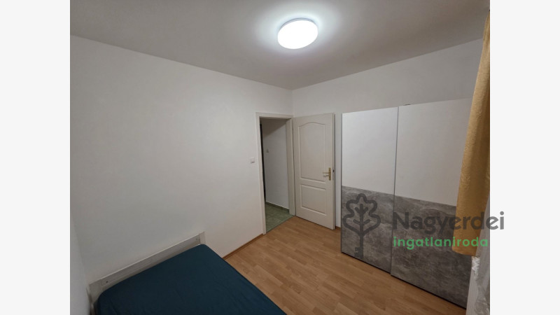 -, Nagyerdő, Lakás, tégla lakás  