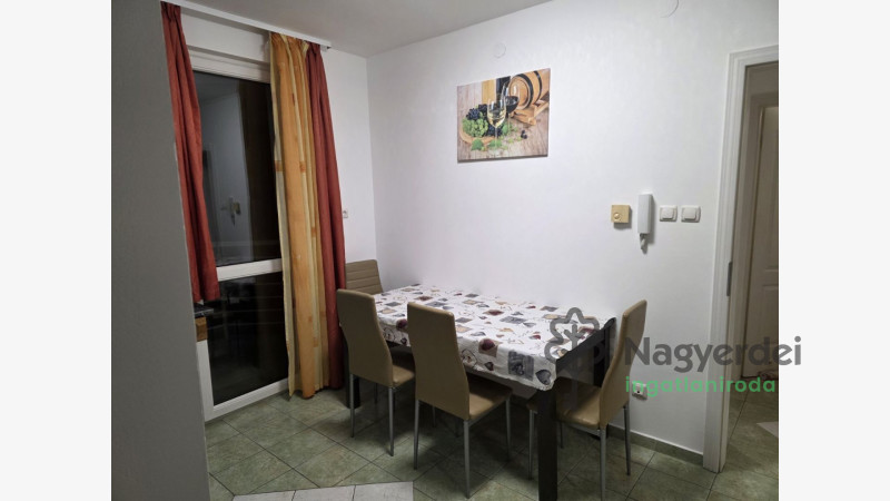 -, Nagyerdő, Lakás, tégla lakás  