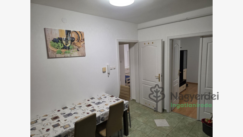 -, Nagyerdő, Lakás, tégla lakás  