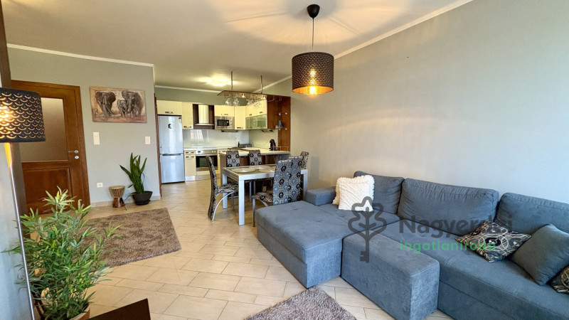 Debrecen, Szentlászlófalva, Lakás, tégla lakás  