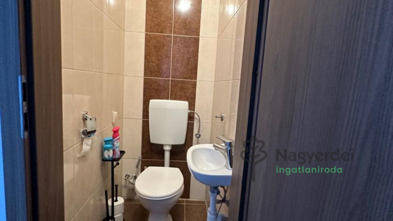Debrecen, Sestakert, Lakás, tégla lakás  