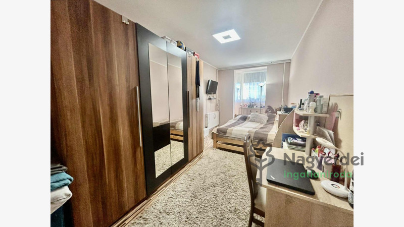 Debrecen, Újkert, Lakás, panel lakás  