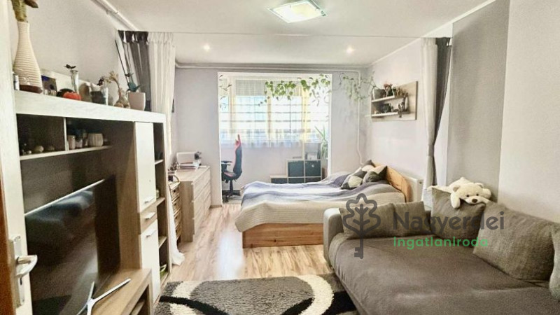 Debrecen, Újkert, Lakás, panel lakás  