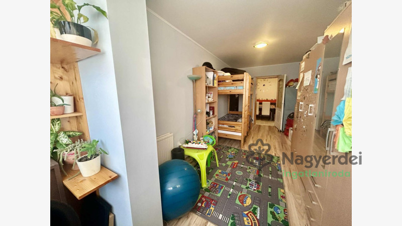 Debrecen, Újkert, Lakás, panel lakás  