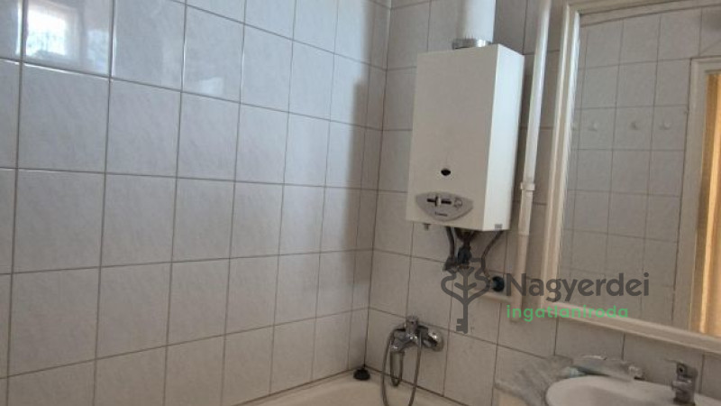 Debrecen, Belváros, Lakás, tégla lakás  
