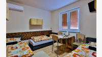 Debrecen, Nagyerdőalja, Ház, családi ház  