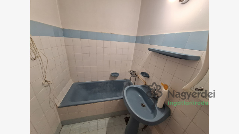 Debrecen, Belváros, Lakás, tégla lakás  