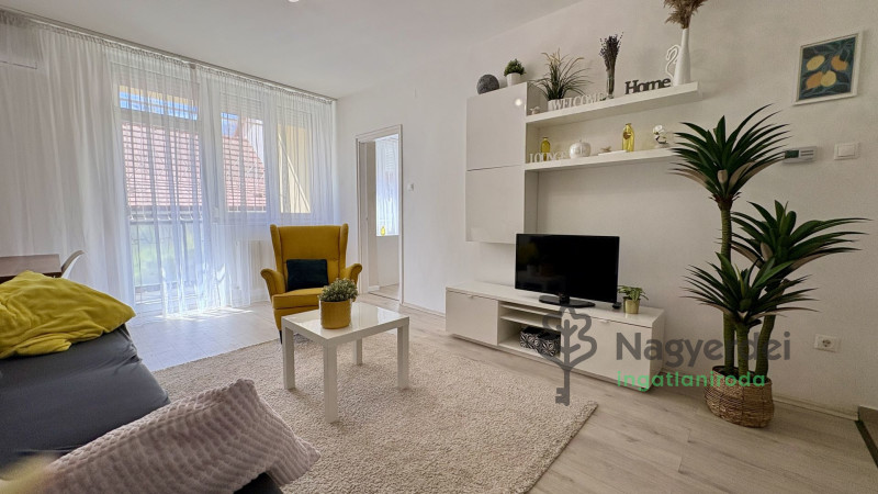 Debrecen, Nagyerdő, Lakás, tégla lakás  