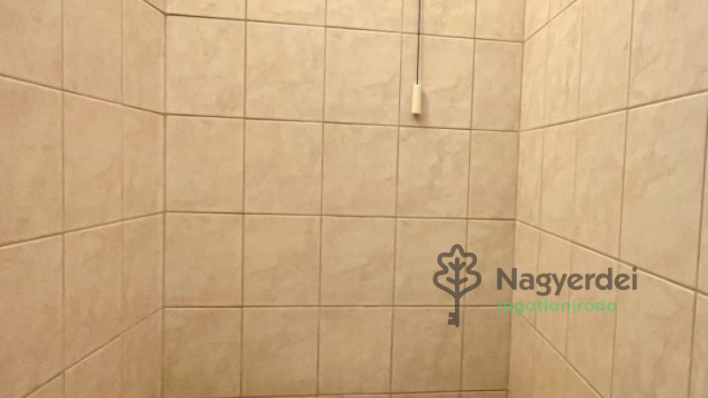 Debrecen, Belváros, Lakás, tégla lakás  