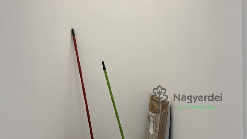 Debrecen, Belváros, Lakás, tégla lakás  