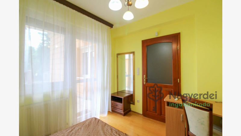 Debrecen, Sestakert, Lakás, tégla lakás  