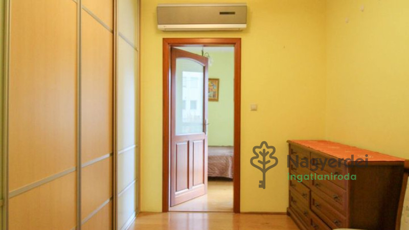 Debrecen, Sestakert, Lakás, tégla lakás  