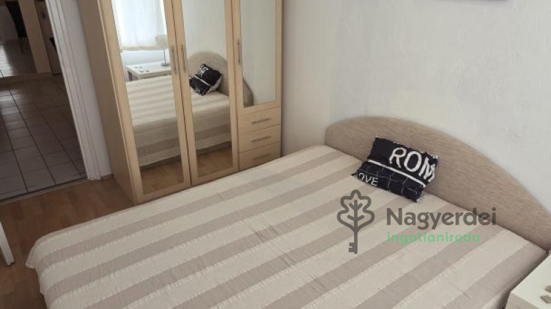 Debrecen, Nagyerdőalja, Lakás, tégla lakás  