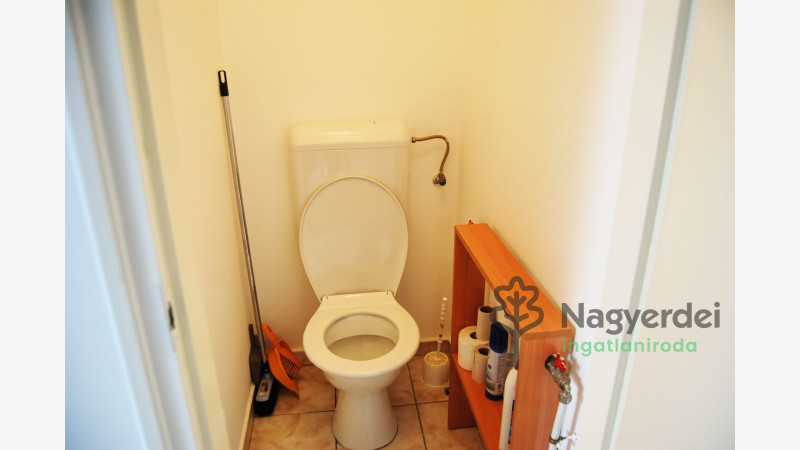 Debrecen, Dobozikert, Lakás, tégla lakás  