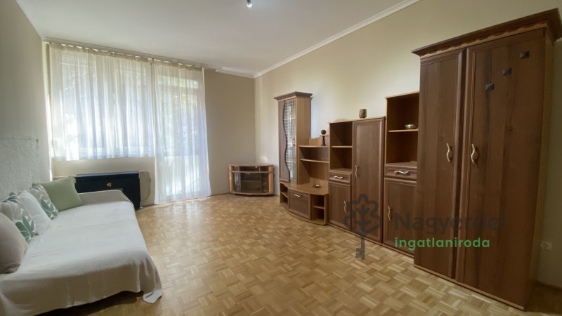 Debrecen, Belváros, Lakás, tégla lakás  