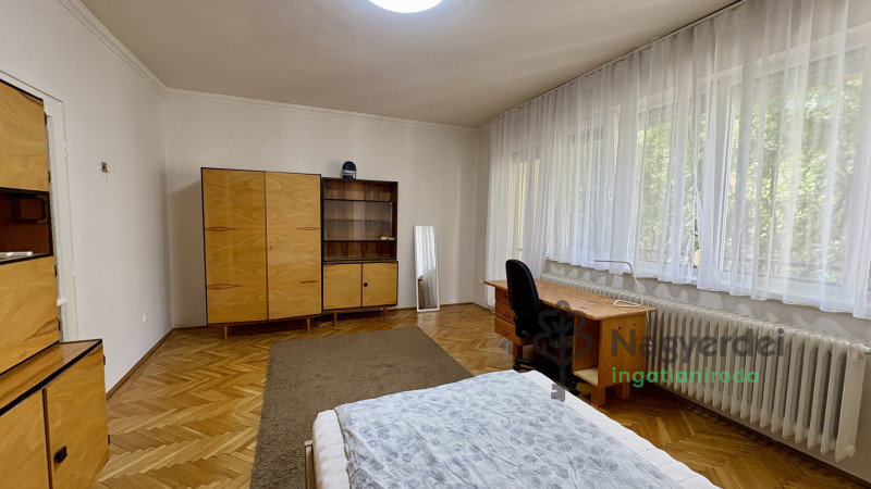 Debrecen, Lakás, tégla lakás  