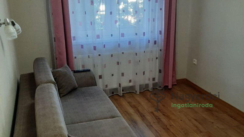 Debrecen, Egyetemváros, Lakás, tégla lakás  