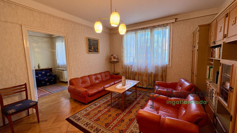 Debrecen, Nagyerdő, Lakás, tégla lakás  