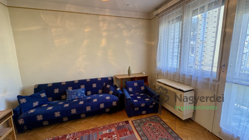 Debrecen, Nagyerdő, Lakás, tégla lakás  